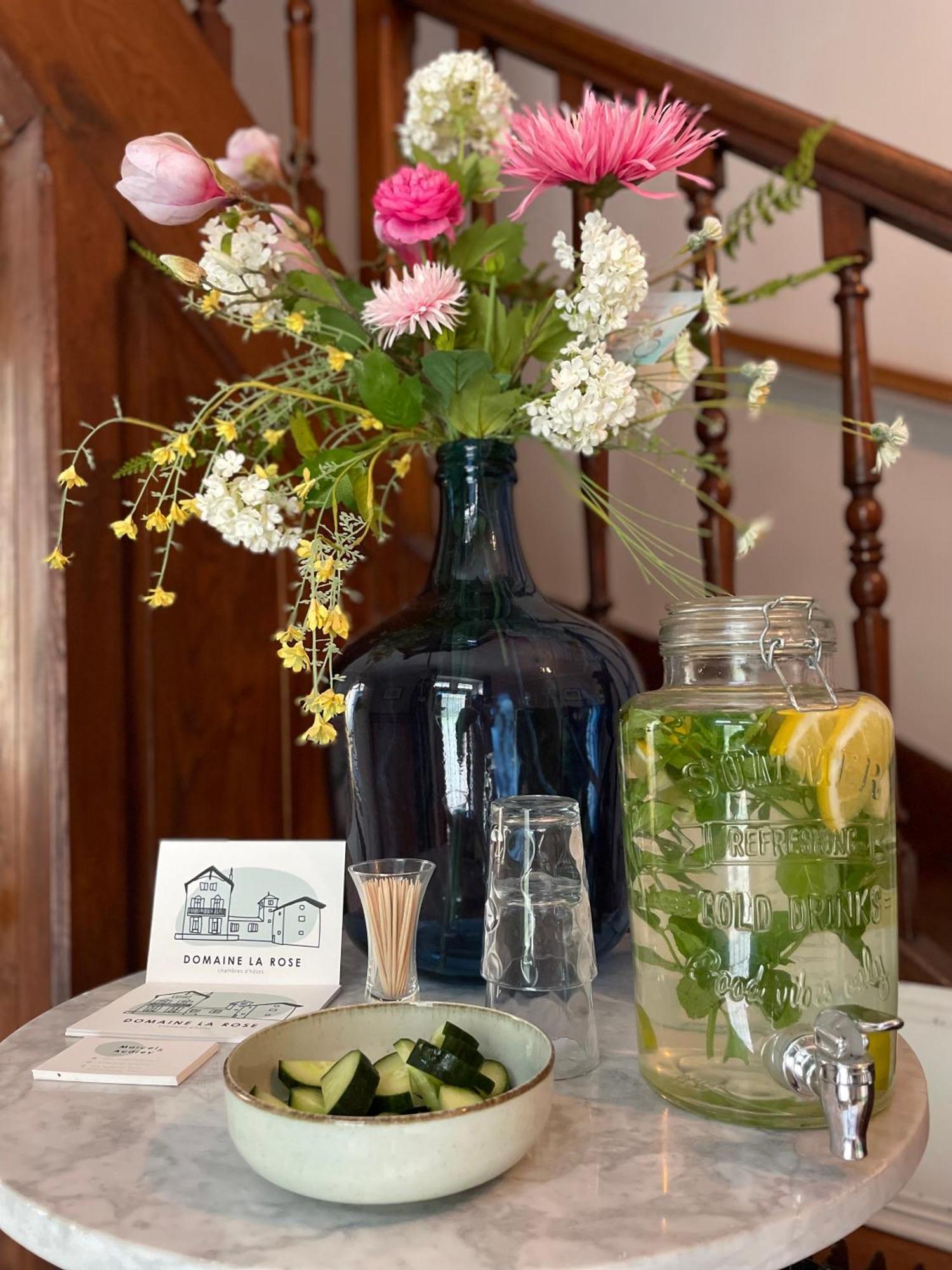 Domaine La Rose Bed and Breakfast Caylus Exteriör bild